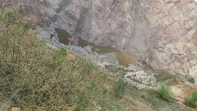 Illegal mining in Pichopa Kalan village in Dadri district in Gurugram on Thursday. (HT Photo) Illegal mining in Pichopa Kalan village in Dadri district in Gurugram on Thursday. (HT Photo)