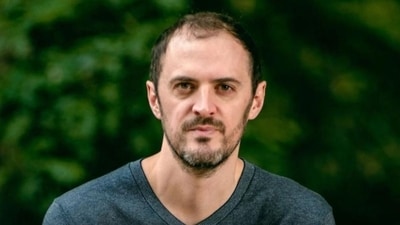Researcher Nate Anderson of Hindenburg Research disrupts short-selling norms in 2023, impacting billionaire portfolios and market values. (Twitter)