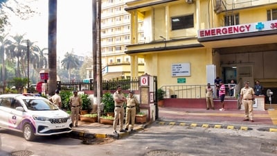 Mumbai Police at the Lilavati Hospital where Bollywood actor Saif Ali Khan is admitted after he was injured in an attack by an intruder, in Mumbai, on Thursday. (PTI)