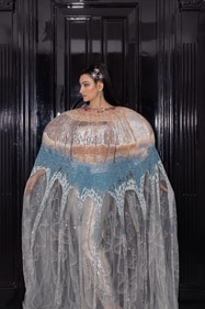 Art collector and socialite Shalini Passi dazzles in a jellyfish-inspired couture piece from Rahul Mishra, featuring a voluminous silhouette with shimmering sequins. Her look is complemented with diamond earrings from RK Jewellers. Outfit:  Rahul Mishra   Jewellery:  RK Jewellers