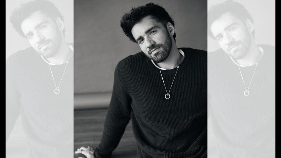 Actor Avinash Tiwary wishes he had a flying suit, so he could skip traffic jams. (RIDHIKA MEHRA)