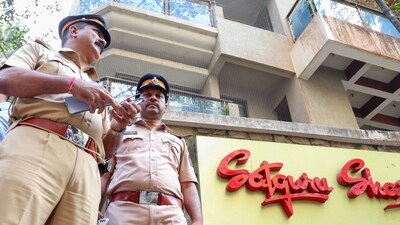 Mumbai police say no suspects detained yet in Saif Ali Khan assault case (Jitendra Takale) Mumbai police say no suspects detained yet in Saif Ali Khan assault case (Jitendra Takale)