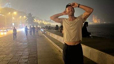Chris Martin poses at Marine Drive, Mumbai. (Twitter) Chris Martin poses at Marine Drive, Mumbai. (Twitter)