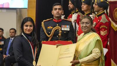 President Droupadi Murmu confers Major Dhyan Chand Khel Ratna to Manu Bhaker. (PTI) President Droupadi Murmu confers Major Dhyan Chand Khel Ratna to Manu Bhaker. (PTI)
