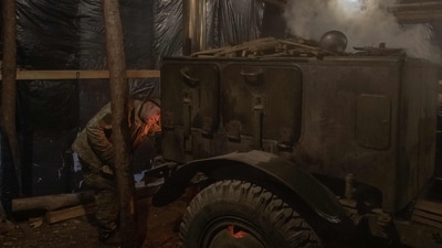 Russia stated on Friday that Moscow would be concerned about any British military assets stationed in Ukraine as part of a new 100-year collaboration pact between Kyiv and London. (AFP/Roman PILIPEY) Russia stated on Friday that Moscow would be concerned about any British military assets stationed in Ukraine as part of a new 100-year collaboration pact between Kyiv and London. (AFP/Roman PILIPEY)