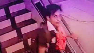 Mumbai: The suspect in Bollywood actor Saif Ali Khan knife attack incident. (CCTV grab)