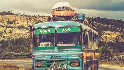Four passengers were dead and 15 others were injured in an accident involving a bus and a dumper truck Four passengers were dead and 15 others were injured in an accident involving a bus and a dumper truck