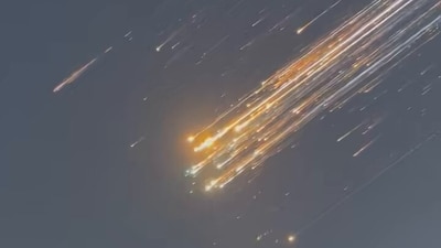 A video of the Starship pieces raining down from the sky was doing rounds on social media. (Elon Musk/X) A video of the Starship pieces raining down from the sky was doing rounds on social media. (Elon Musk/X)