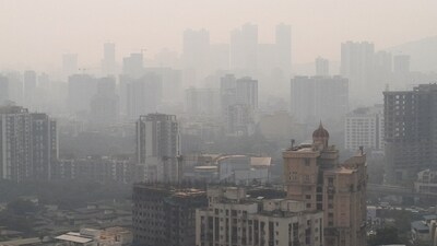 Air quality has deteriorated in Mumbai. ( Praful Gangurde / HT Photo ) Air quality has deteriorated in Mumbai. ( Praful Gangurde / HT Photo )