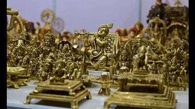 A stall at ODOP expo at Mahakumbh, in Prayagraj. (ANIL KUMAR MAURYA/HT) A stall at ODOP expo at Mahakumbh, in Prayagraj. (ANIL KUMAR MAURYA/HT)