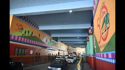 Artwork in the tunnel of Shimla’s old bus stand. (Deepak Sansta/HT) Artwork in the tunnel of Shimla’s old bus stand. (Deepak Sansta/HT)