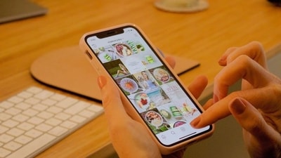 Study reveals what you should be scrolling on social media to feel better about your body. (File Photo) Study reveals what you should be scrolling on social media to feel better about your body. (File Photo)
