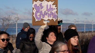 Demonstrators march during the People's March, ahead of U.S. President-elect Donald Trump's inauguration, in Tacoma, Washington. (REUTERS)