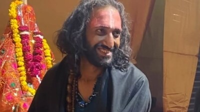 ‘IITIan Baba’ aka Abhay Singh, went viral after he was interviewed at the mela and revealed to be a student of aerospace engineering from IIT Bombay. Singh said that his pursuit of knowlegde had led him to Prayagraj to participate in the festivities. (AbhaySingh/Instagram) ‘IITIan Baba’ aka Abhay Singh, went viral after he was interviewed at the mela and revealed to be a student of aerospace engineering from IIT Bombay. Singh said that his pursuit of knowlegde had led him to Prayagraj to participate in the festivities. (AbhaySingh/Instagram)
