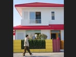 A Chinese man spent <span class='webrupee'>₹</span>3.5 crore to recreate Shin-Chan's iconic house A Chinese man spent <span class='webrupee'>₹</span>3.5 crore to recreate Shin-Chan's iconic house