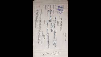 A receipt or ‘Chavni Raseed’ of tax deposited by a teerth purohit in the office of Prayagraj Mela Authority. (HT) A receipt or ‘Chavni Raseed’ of tax deposited by a teerth purohit in the office of Prayagraj Mela Authority. (HT)