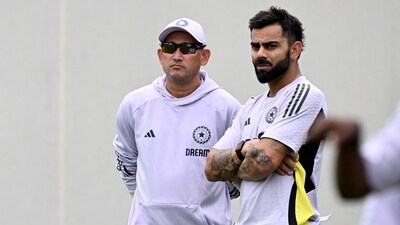 India's Viral Kohli (R) chats with chief selector Ajit Agarkar during a practice session ahead of the fifth cricket Test match between Australia and India at the Sydney Cricket Ground (AFP) India's Viral Kohli (R) chats with chief selector Ajit Agarkar during a practice session ahead of the fifth cricket Test match between Australia and India at the Sydney Cricket Ground (AFP)