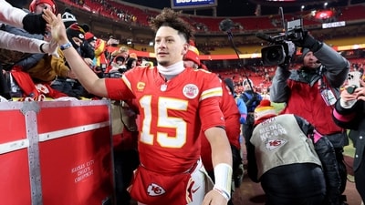 Patrick Mahomes #15 of the Kansas City Chiefs celebrates with fans after defeating the Houston Texans. Jamie Squire/Getty Images/AFP (Photo by JAMIE SQUIRE / GETTY IMAGES NORTH AMERICA / Getty Images via AFP) (Getty Images via AFP) Patrick Mahomes #15 of the Kansas City Chiefs celebrates with fans after defeating the Houston Texans. Jamie Squire/Getty Images/AFP (Photo by JAMIE SQUIRE / GETTY IMAGES NORTH AMERICA / Getty Images via AFP) (Getty Images via AFP)