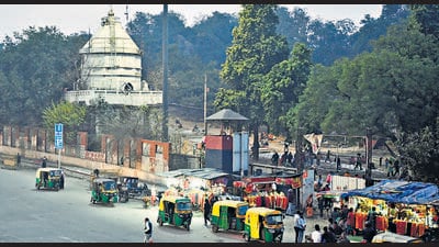 Kalkaji Mandir in New Delhi on Sunday. (Sanjeev Verma/HT Photo)