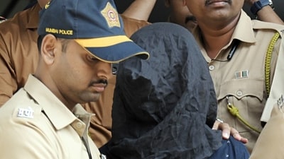 Saif Ali Khan stabbing case: Mohammad Shariful Islam Shehzad, the arrested accused in the Saif Ali Khan attack case being bought to be produced before the Bandra Court, in Mumbai on Sunday. (ANI)