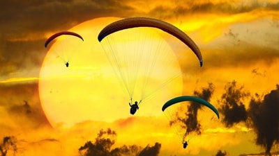 On Friday and Saturday, two tourists died in paragliding incidents in Himachal Pradesh. (Pixabay/Representative) On Friday and Saturday, two tourists died in paragliding incidents in Himachal Pradesh. (Pixabay/Representative)