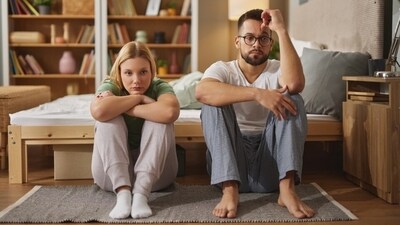 Per the relationship coach, it is okay to have some conversations via text instead of face-to-face. (Shutterstock) Per the relationship coach, it is okay to have some conversations via text instead of face-to-face. (Shutterstock)