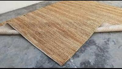 In order to promote sale of exquisite hand-made products, the spokesperson urged the stakeholders to approach the handicrafts and handloom department for GI tagging, testing and certification of their products at CDI & IICT, reaching out to the customer satisfaction and safeguarding rich heritage of Kashmir. (Representative image)