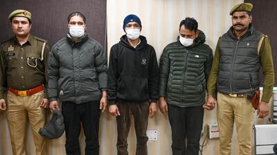 Police recovered a motorcycle, two illegal countrymade pistols, two knives, and ₹40,000 cash from their possession. (Sunil Ghosh/HT Photo) Police recovered a motorcycle, two illegal countrymade pistols, two knives, and ₹40,000 cash from their possession. (Sunil Ghosh/HT Photo)