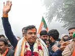 Parvesh Verma, the BJP candidate from the New Delhi constituency, during a roadshow in New Delhi on Wednesday. (Ajay Aggarwal/HT Photo)