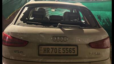 “After the police started chasing the accused, they started driving in a rash manner towards Chandigarh in a bid to escape. However, they collided with multiple dividers and eventually rammed the car against a divider near the Sector 39 light point. Following this, they fled the spot, abandoning their car. The Phase 1 police has taken the vehicle into their custody,” a police officer said. (HT Photo)