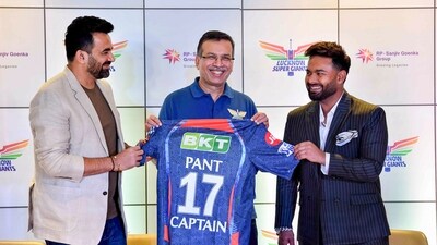 Kolkata: Lucknow Super Giants (LSG) owner Sanjiv Goenka with LSG captain for the IPL 2025 Rishabh Pant and mentor Zaheer Khan at an event, in Kolkata, Monday, Jan. 20, 2025. (PTI Photo)(PTI01_20_2025_000218A) (PTI) Kolkata: Lucknow Super Giants (LSG) owner Sanjiv Goenka with LSG captain for the IPL 2025 Rishabh Pant and mentor Zaheer Khan at an event, in Kolkata, Monday, Jan. 20, 2025. (PTI Photo)(PTI01_20_2025_000218A) (PTI)