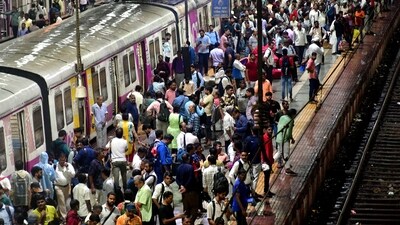 The Western Railway (WR) is investing ₹176 crore to establish a state-of-the-art centralised control room at Mumbai Central. (PTI Photo) (PTI) The Western Railway (WR) is investing ₹176 crore to establish a state-of-the-art centralised control room at Mumbai Central. (PTI Photo) (PTI)
