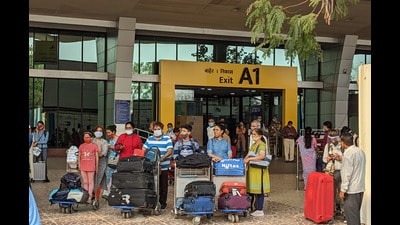 The remaining few operations at the old terminal building will also soon shift to the new terminal building. (HT PHOTO) The remaining few operations at the old terminal building will also soon shift to the new terminal building. (HT PHOTO)