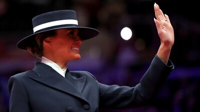 First lady Melania Trump gestures during the inaugural parade inside Capital One Arena on the inauguration day of U.S. President Donald Trump's second presidential term, in Washington, U.S. January 20, 2025. REUTERS/Carlos Barria (REUTERS)