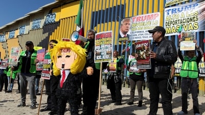 The anti-Trump protests were not limited to the US, people in Mexico's Tijuana gathered at the border fence to demonstrate against Donald Trump's immigration measures. His plans also include increased security at the southern border with Mexico.&nbsp; (Reuters)