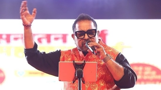 Shankar Mahadevan performing at Mahakumbh(Instagram/ShankarMahadevan)