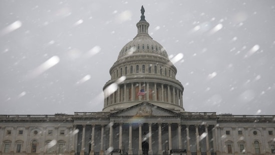 &nbsp;The cold front may stretch up to 1,000 miles along the highway, preventing movement and cutting out electricity for an extended amount of time.( AFP/Kevin Dietsch)