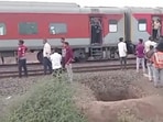According to officials, a chain pulling incident took place on Pushpak Express due to a rumour of fire on board around 5 pm between Maheji and Pardhade stations. According to officials, a chain pulling incident took place on Pushpak Express due to a rumour of fire on board around 5 pm between Maheji and Pardhade stations.