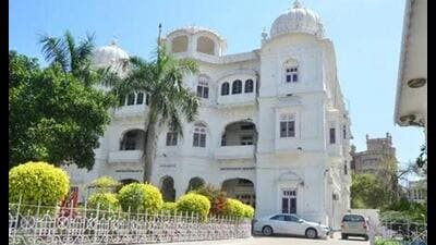 The Shiromani Gurdwara Parbandhak Committee (SGPC) on Wednesday called for extending the time period for the registration of new voters for the apex gurdwara body polls, alleging large-scale registration of bogus voters as well as incomplete voter lists.