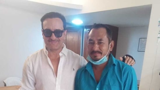 Bhajan Singh Rana with Saif Ali Khan.