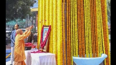 Chief minister Yogi Adityanath pays tribute to Netaji Subhas Chandra Bose on his birth anniversary, in Lucknow. (@CMOfficeUP via PTI Photo) Chief minister Yogi Adityanath pays tribute to Netaji Subhas Chandra Bose on his birth anniversary, in Lucknow. (@CMOfficeUP via PTI Photo)