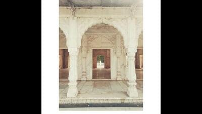 Despite its historical significance and the beautiful artwork adorning its walls, the Baradari lacks proper maintenance. (HT Photo) Despite its historical significance and the beautiful artwork adorning its walls, the Baradari lacks proper maintenance. (HT Photo)