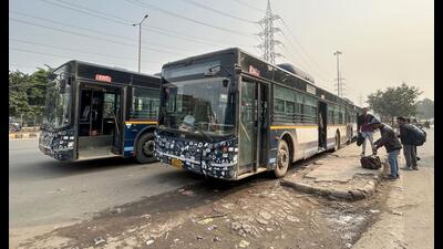 Only 150 buses ply in Gurugram of which a few remain under maintenance all the time, officials said. (HT PHOTO) Only 150 buses ply in Gurugram of which a few remain under maintenance all the time, officials said. (HT PHOTO)