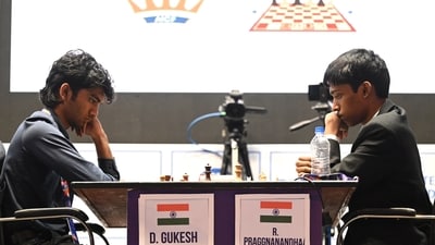 D Gukesh (L) and R Praggnanandhaa (R) face each other during a tournament. (Hindustan Times) D Gukesh (L) and R Praggnanandhaa (R) face each other during a tournament. (Hindustan Times)