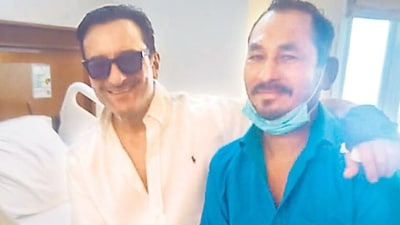 Saif on Tuesday met Bhajan Singh Rana, the auto driver who had taken him to hospital on in the early hours on January 16, and thanked him for coming to his aid late at night.