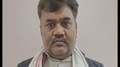 The arrested gang leader, allegedly duped around 50 individuals of  ₹3 lakh each, promising Indian Army recruitment. (Sourced)