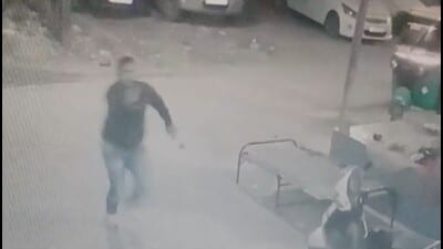 The audacious act was captured on CCTV cameras in the bustling residential street. (HT) The audacious act was captured on CCTV cameras in the bustling residential street. (HT)