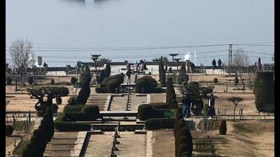 Tourists at Dal Lake on a sunny day in Srinagar. (Waseem Andrabi /HT)