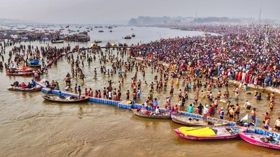 Devotees take a dip at Triveni Sangam during the ongoing Maha Kumbh 2025, in Prayagraj on Thursday. (ANI Pic Service) Devotees take a dip at Triveni Sangam during the ongoing Maha Kumbh 2025, in Prayagraj on Thursday. (ANI Pic Service)
