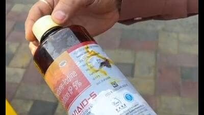 Doctors and staff at the PCMC-run Indira Gandhi Maternity Home, Sangvi, were found using expired Betadine lotion during treatment of new mothers post-delivery. (HT) Doctors and staff at the PCMC-run Indira Gandhi Maternity Home, Sangvi, were found using expired Betadine lotion during treatment of new mothers post-delivery. (HT)